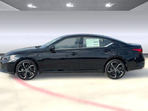 2025 Nissan Altima SR AWD