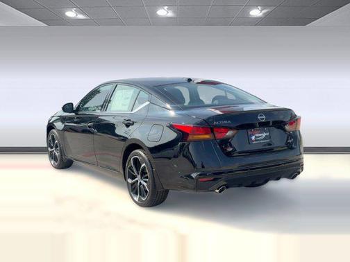 2025 Nissan Altima SR AWD