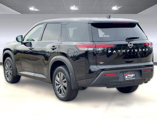 2025 Nissan Pathfinder S FWD