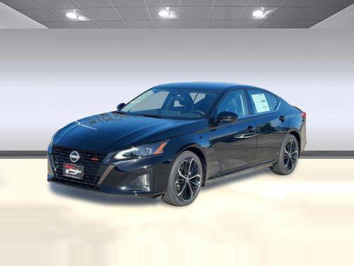 2025 Nissan Altima SR FWD