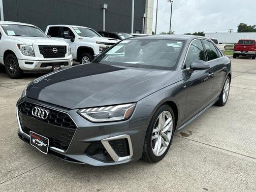 2022 Audi A4 45 S line Premium Plus