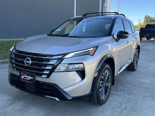 2025 Nissan Rogue Platinum