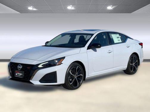 2025 Nissan Altima SR AWD