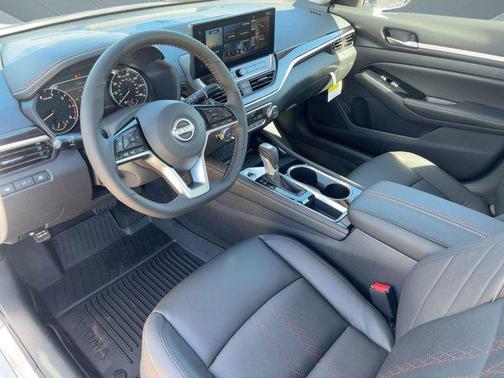 2025 Nissan Altima SR AWD