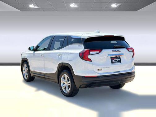 Summit White 2024 GMC Terrain SLE