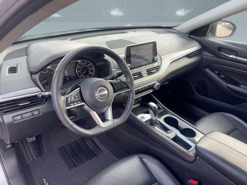 2023 Nissan Altima SR FWD