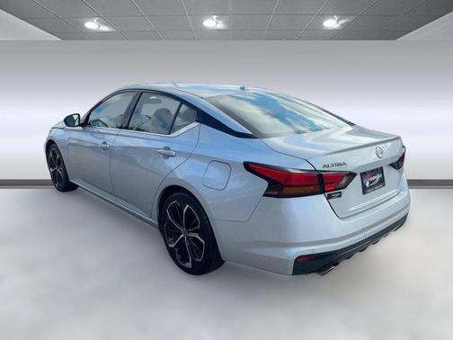 2023 Nissan Altima SR FWD