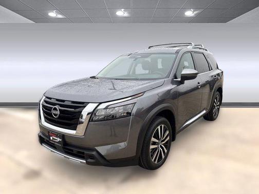 2025 Nissan Pathfinder Platinum FWD