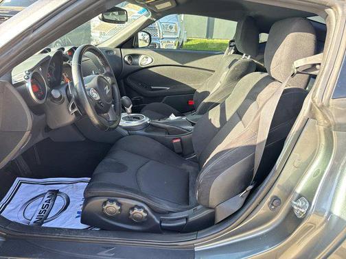2017 Nissan 370Z Base