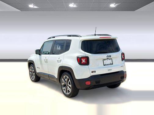 Alpine White 2018 Jeep Renegade Latitude