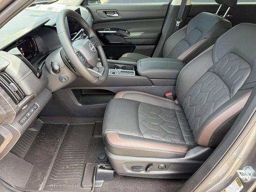 Gun Metallic 2026 Nissan Pathfinder Platinum