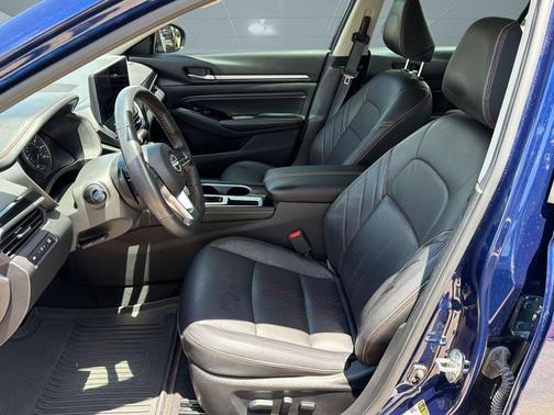 Deep Blue Pearl 2023 Nissan Altima SR FWD
