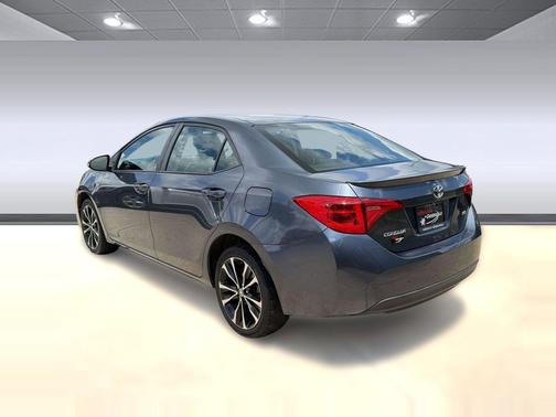 Gray 2017 Toyota Corolla SE