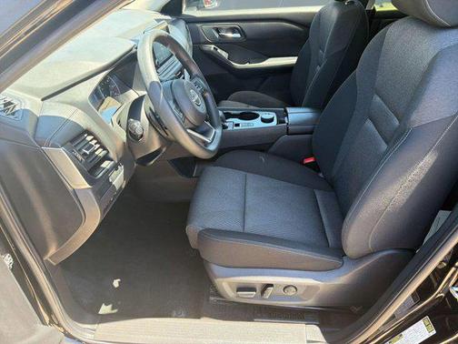Super Black 2024 Nissan Rogue SV