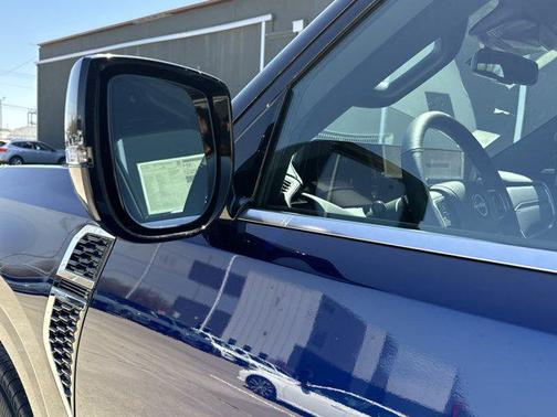 2025 Nissan Armada SL 2WD