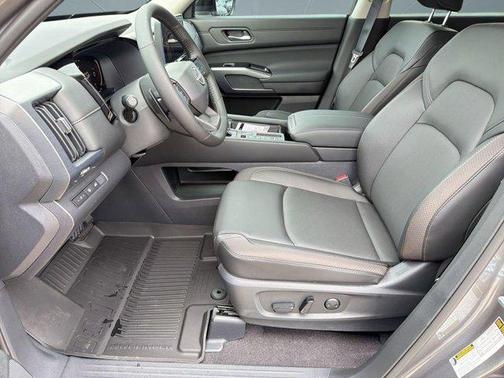 Gun Metallic 2026 Nissan Pathfinder SL