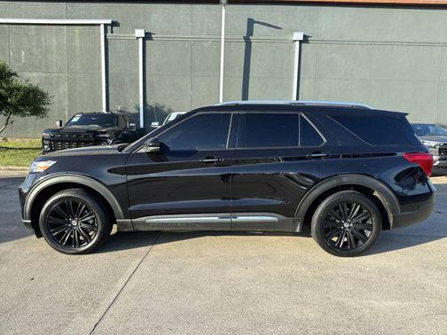 2022 Ford Explorer King Ranch