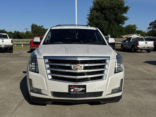 2018 Cadillac Escalade ESV Luxury