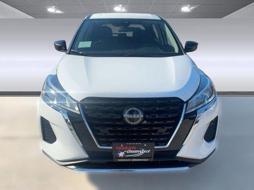 2025 Nissan Kicks S
