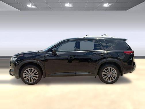 Super Black 2023 Nissan Pathfinder SL FWD
