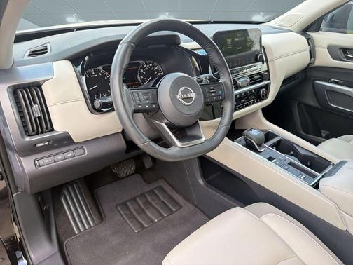 Super Black 2023 Nissan Pathfinder SL FWD