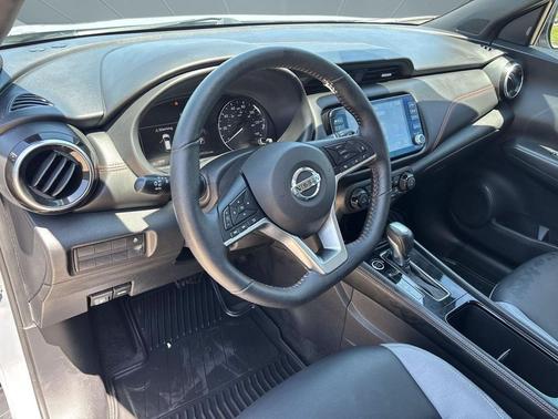 Gray 2021 Nissan Kicks SR