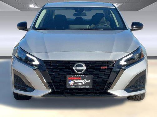 2025 Nissan Altima SR FWD