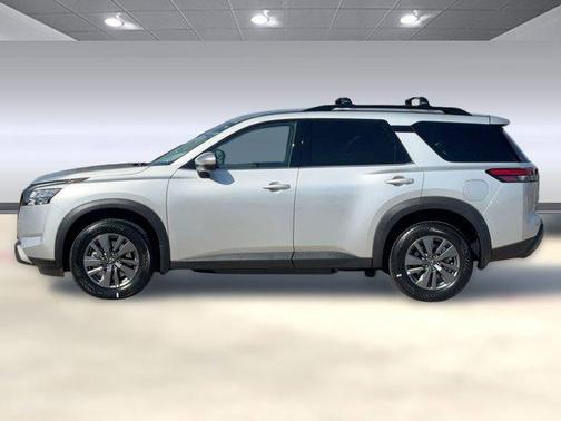 2025 Nissan Pathfinder SV FWD