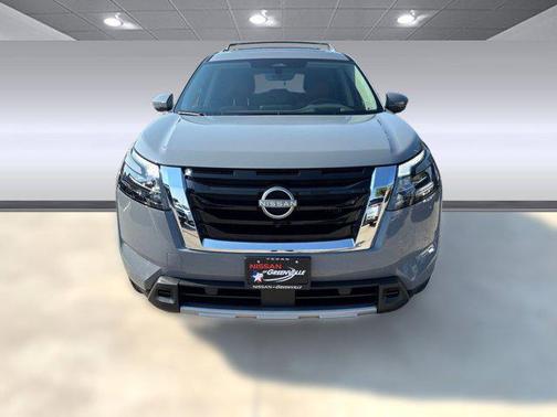 2025 Nissan Pathfinder Platinum FWD