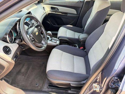 2013 Chevrolet Cruze LS