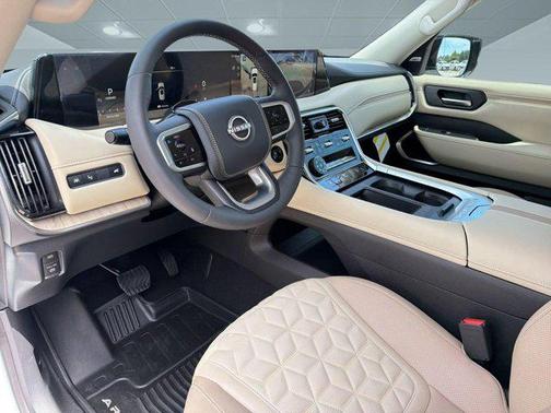 Everest White Pearl Tricoat 2026 Nissan Armada Platinum Reserve