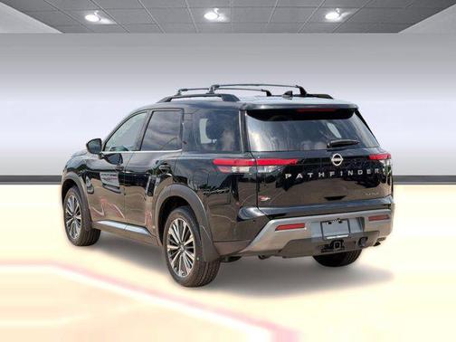 Super Black 2026 Nissan Pathfinder Platinum