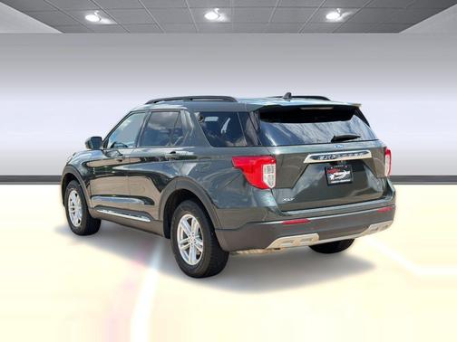 Black 2023 Ford Explorer XLT