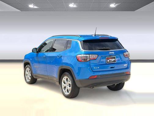 Hydro Blue Pearlcoat 2024 Jeep Compass Latitude