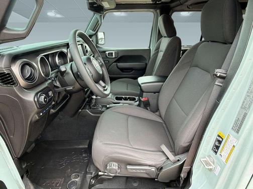 Earl Clearcoat 2023 Jeep Wrangler 4xe Base
