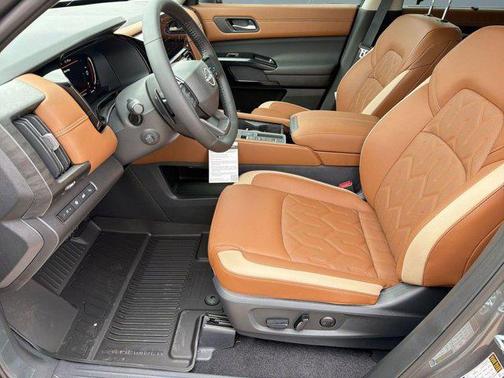 Gun Metallic 2026 Nissan Pathfinder Platinum