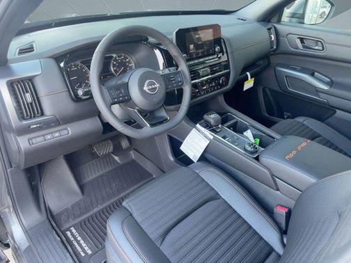 2025 Nissan Pathfinder Rock Creek 4WD