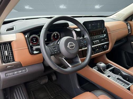 Boulder Gray Pearl 2023 Nissan Pathfinder Platinum FWD