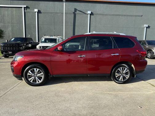 2020 Nissan Pathfinder SL 4WD