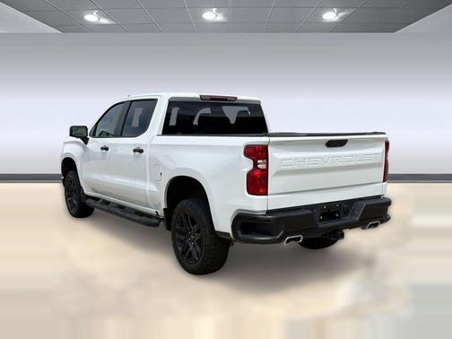 Summit White 2024 Chevrolet Silverado 1500 Custom Trail Boss