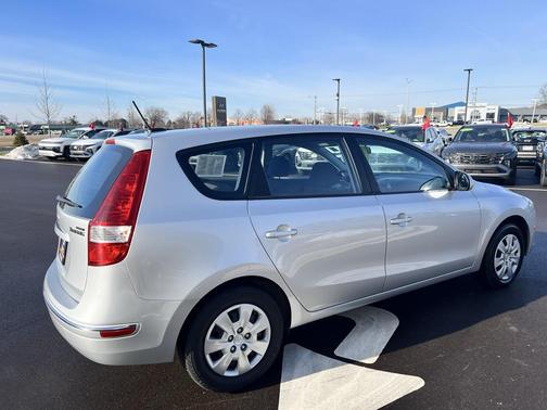 2010 Hyundai Elantra Touring GLS