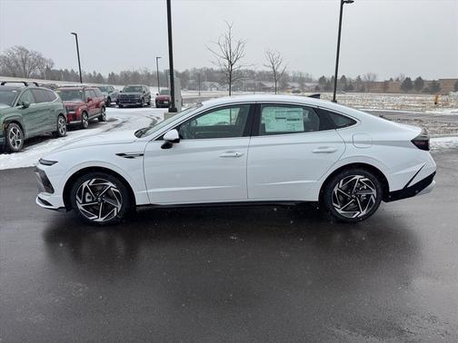 2026 Hyundai SONATA SEL