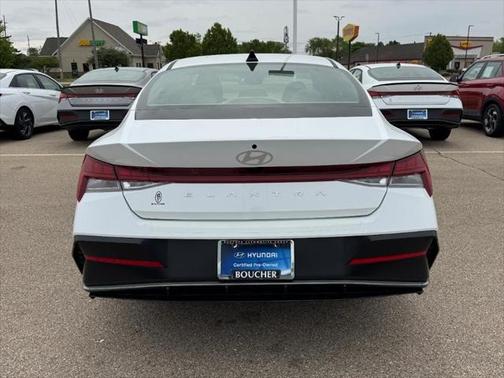 2025 Hyundai ELANTRA SEL