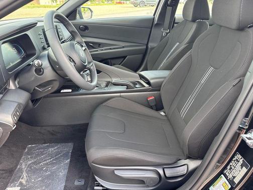 Abyss Black 2026 Hyundai ELANTRA Sport