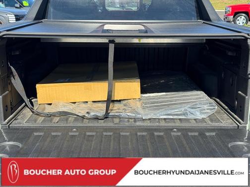 2025 Hyundai SANTA CRUZ SEL Activity