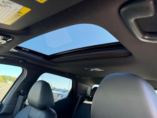 2025 Hyundai SANTA CRUZ SEL Activity