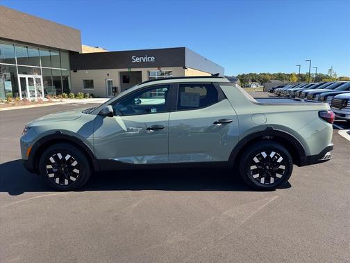 2025 Hyundai SANTA CRUZ SEL Activity