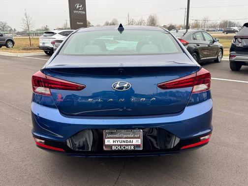 2019 Hyundai ELANTRA SEL