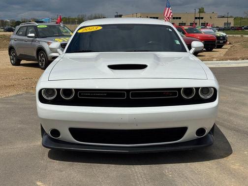 White Knuckle Clearcoat 2023 Dodge Challenger R/T