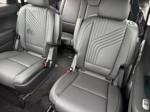 2026 Hyundai SANTA FE HEV SEL Premium